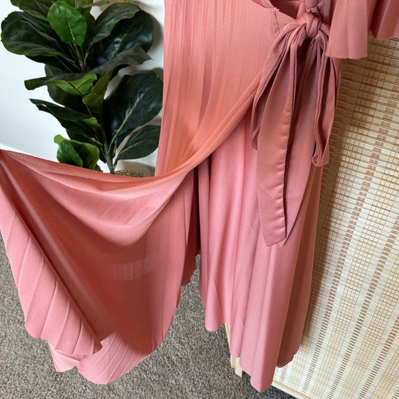 ASOS Maternity Pleated Pink Dress - Picture 6 of 7